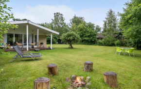 3 Bedroom Cozy Home In Egå
